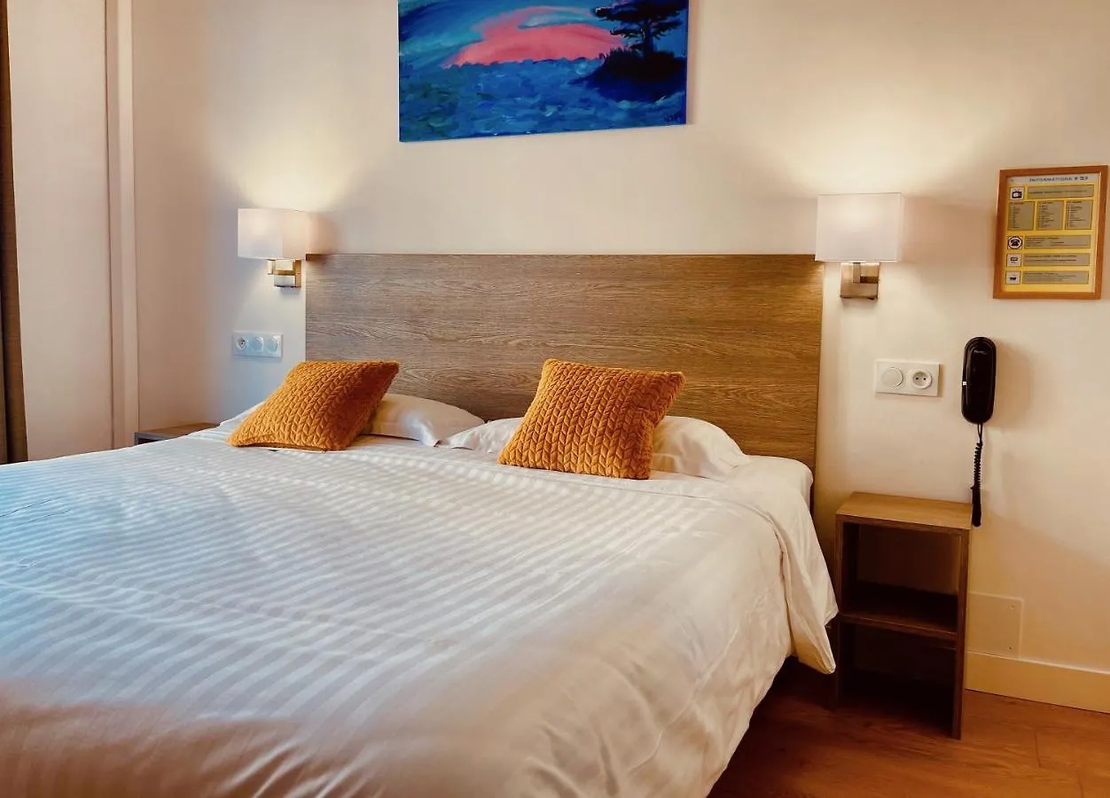 Hotel Courbet Juan-les-Pins