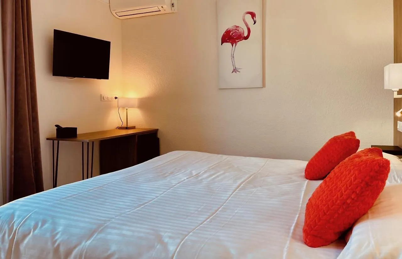 Hotel Courbet Juan-les-Pins