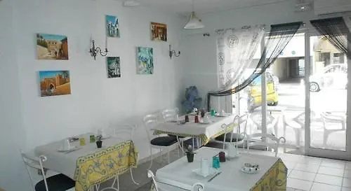 Hotel Courbet Juan-les-Pins