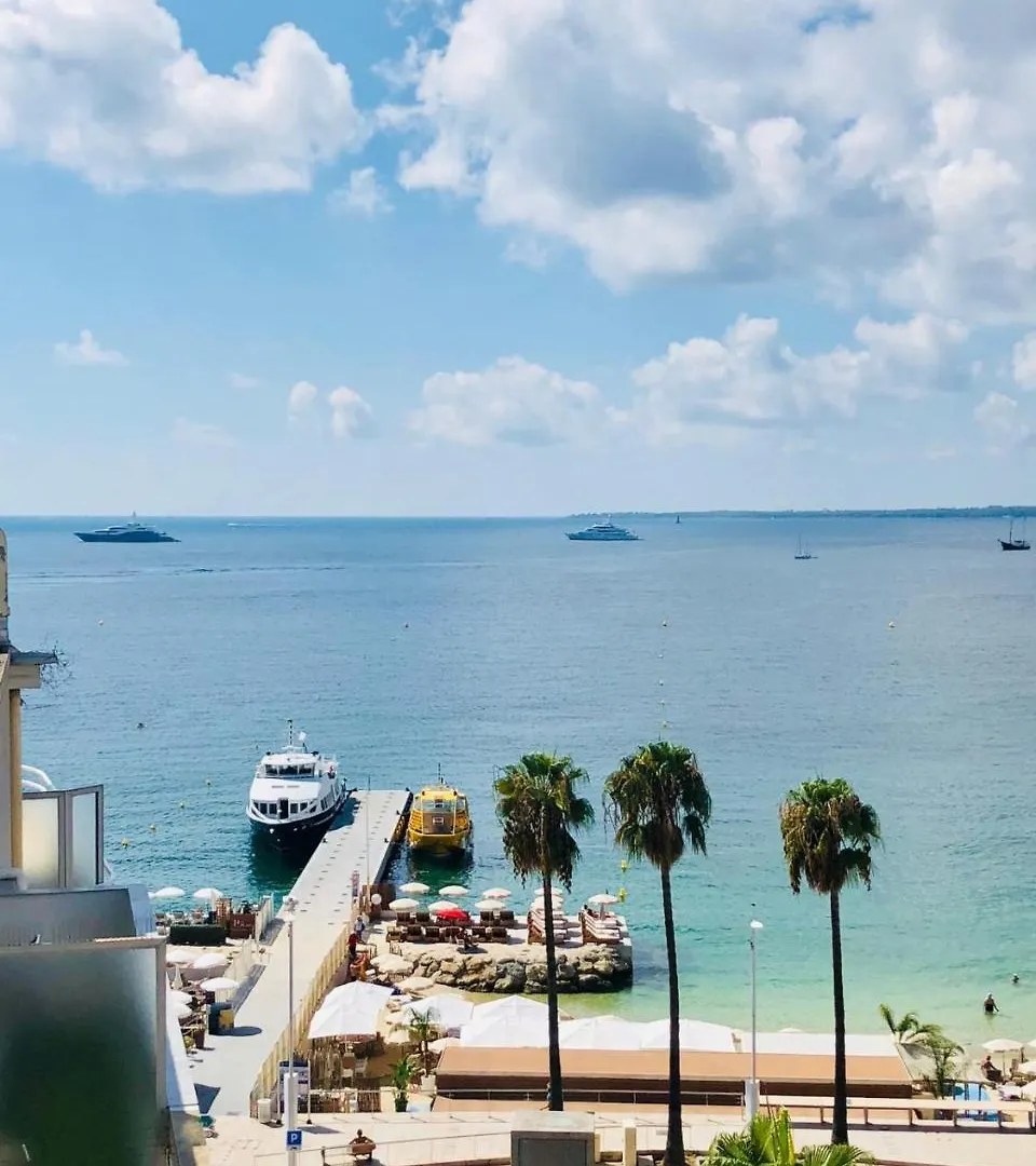 Hotel Courbet Juan-les-Pins