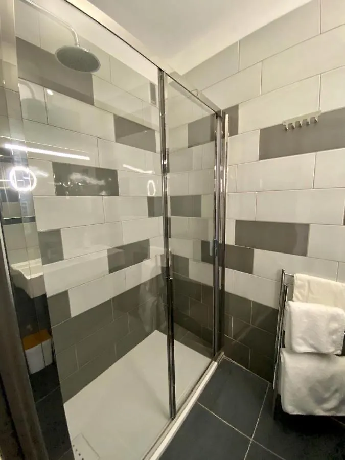 Hotel Courbet Juan-les-Pins