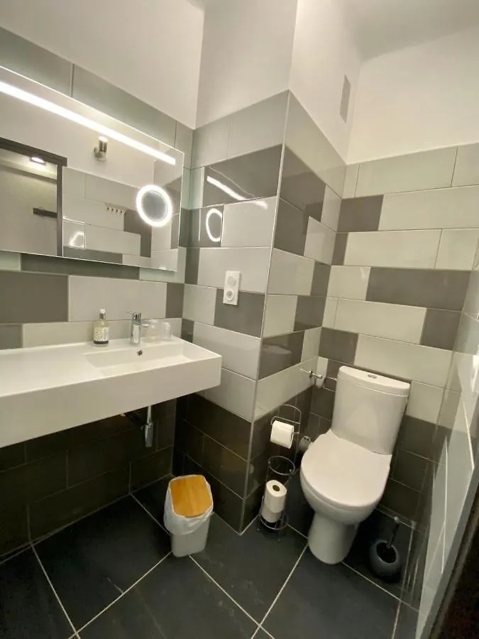 Hotel Courbet Juan-les-Pins